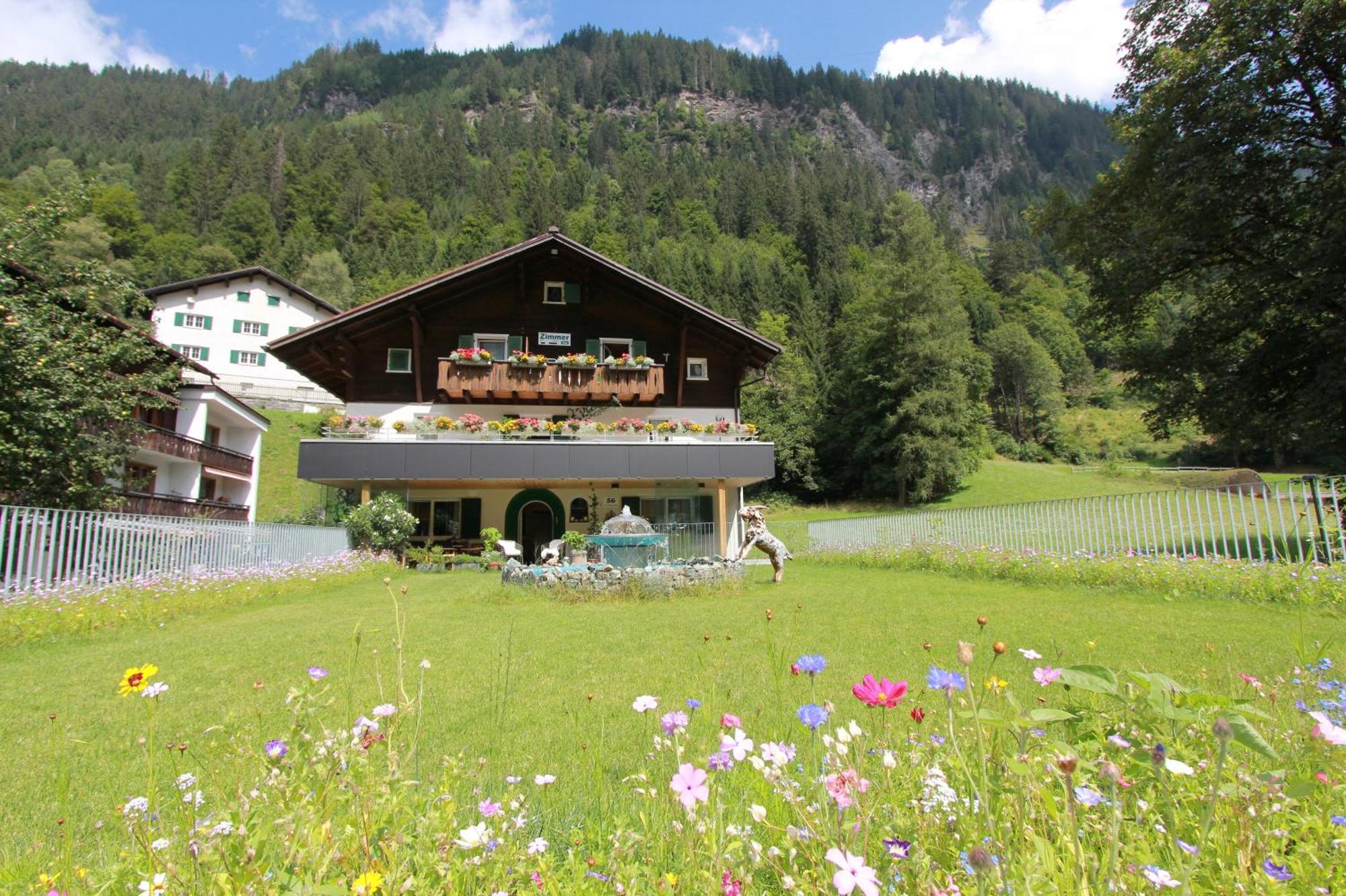 Haus Am Rain Bed & Breakfast Partenen Luaran gambar