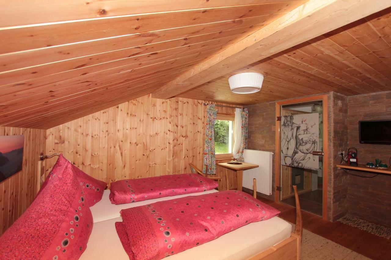 Haus Am Rain Bed & Breakfast Partenen Luaran gambar